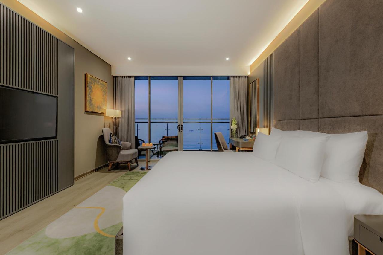 Le Sands Oceanfront Danang Hotel Dış mekan fotoğraf